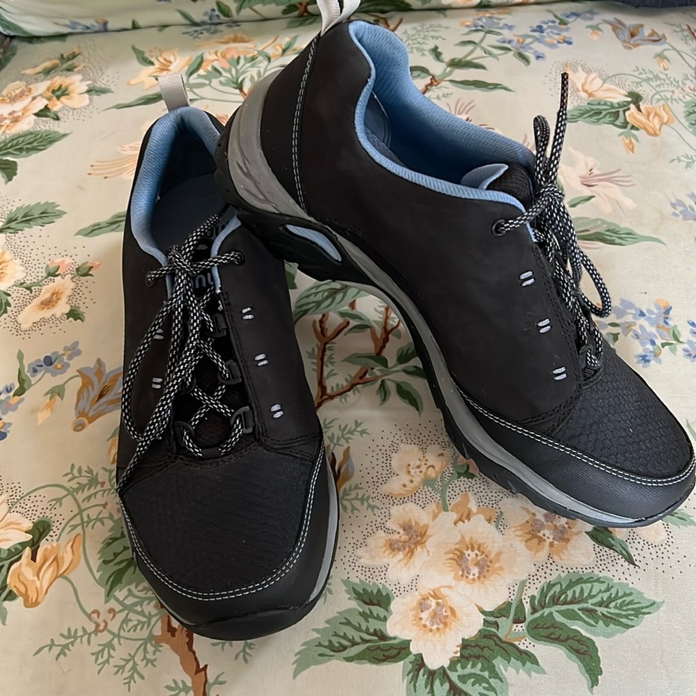 Ahnu sneakers
